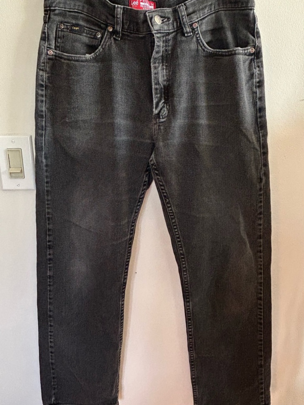 Lee Premium Select Regular Fit Straight Leg Men’s Washed Black Jeans
34x29